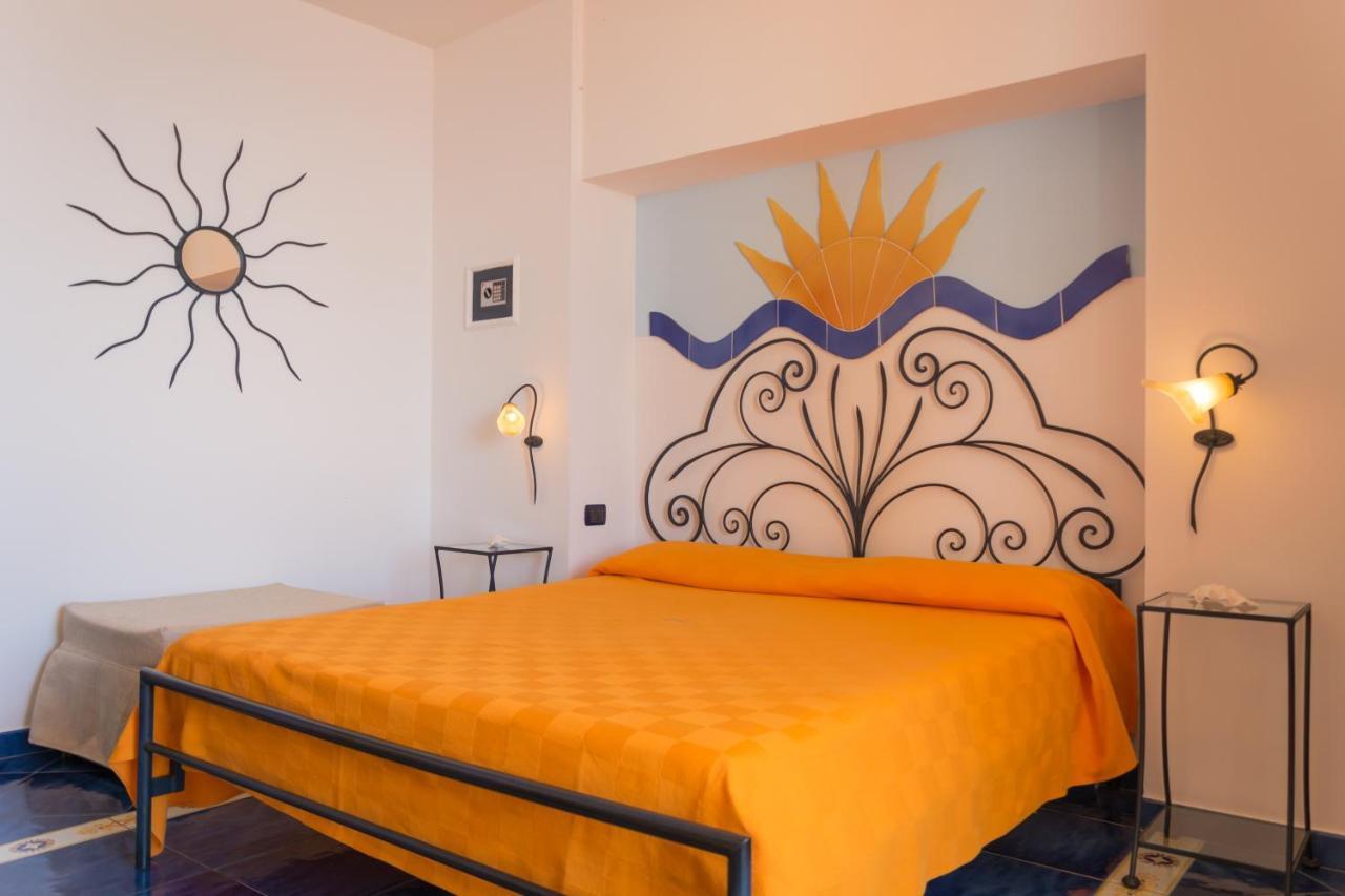 Palazzo Coco Sentiero Dei Limoni Hotel Maiori Room photo